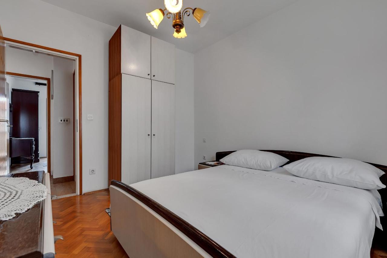 אומיס Apartments Tihomir Musac מראה חיצוני תמונה
