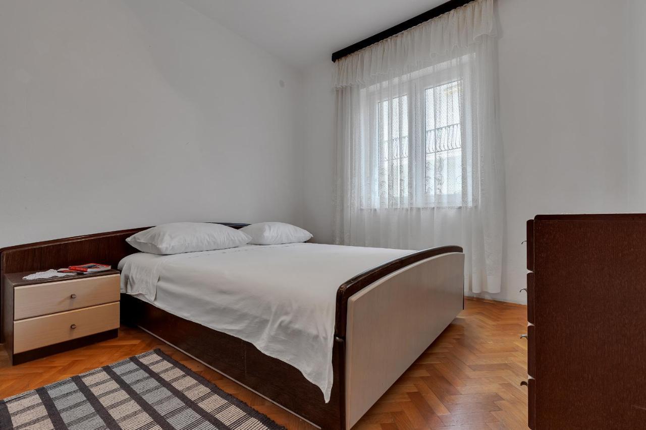 אומיס Apartments Tihomir Musac מראה חיצוני תמונה