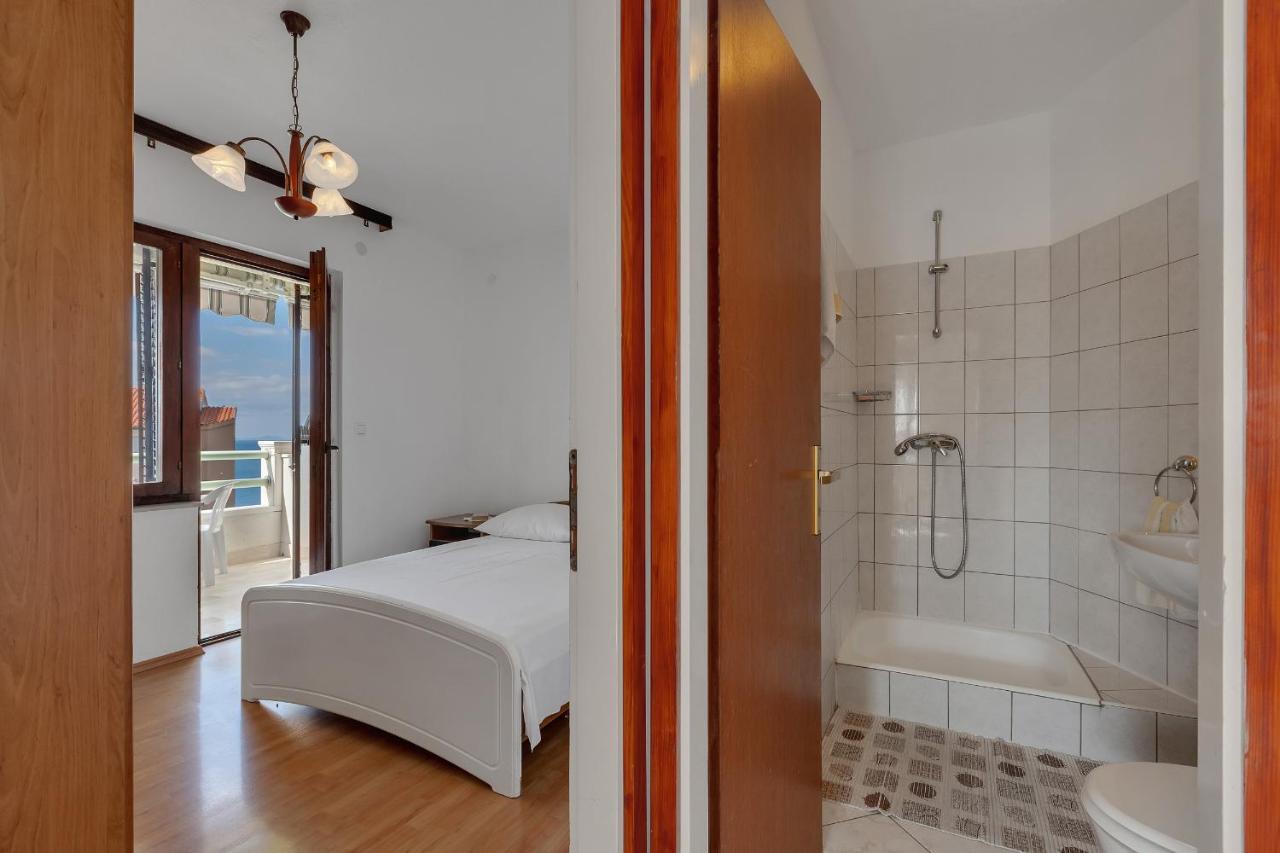 אומיס Apartments Tihomir Musac מראה חיצוני תמונה