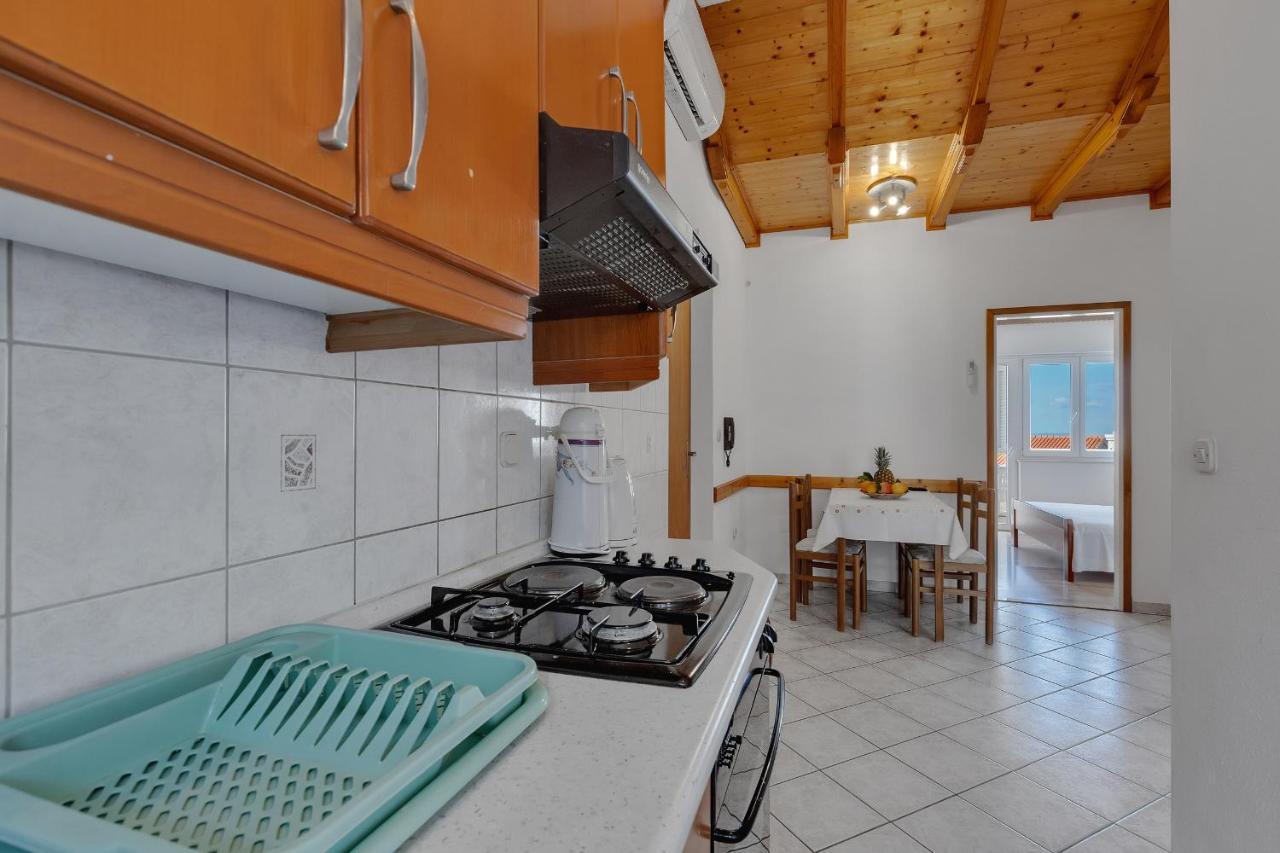 אומיס Apartments Tihomir Musac מראה חיצוני תמונה