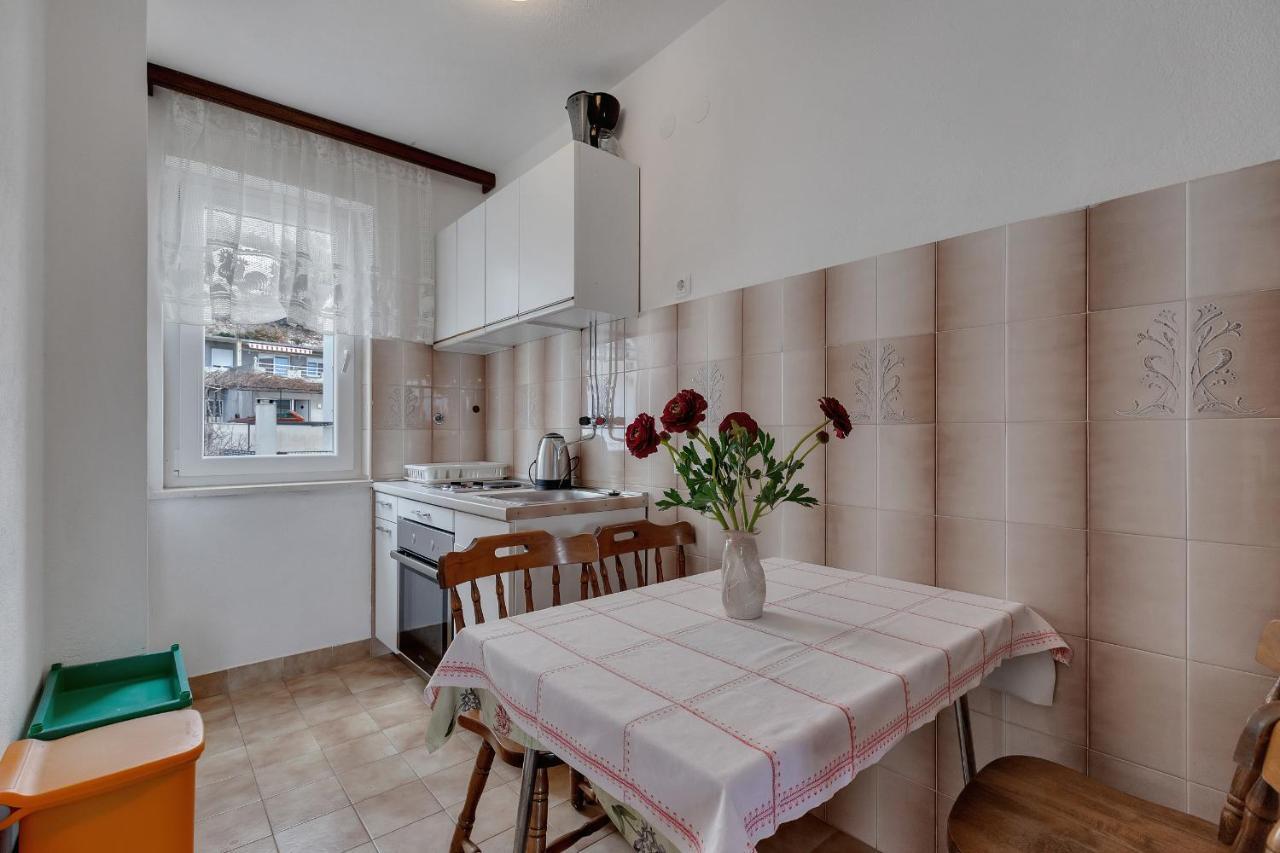 אומיס Apartments Tihomir Musac מראה חיצוני תמונה