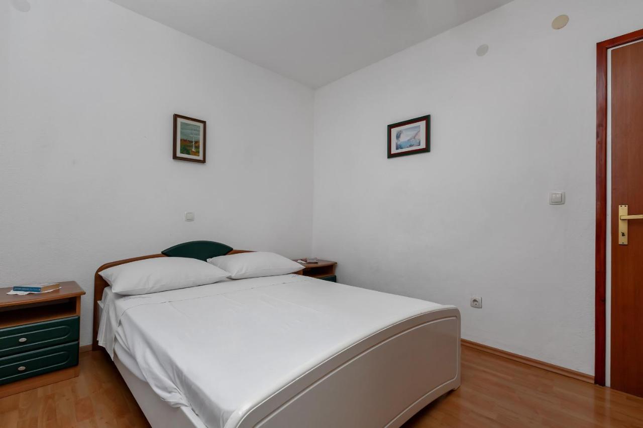 אומיס Apartments Tihomir Musac מראה חיצוני תמונה