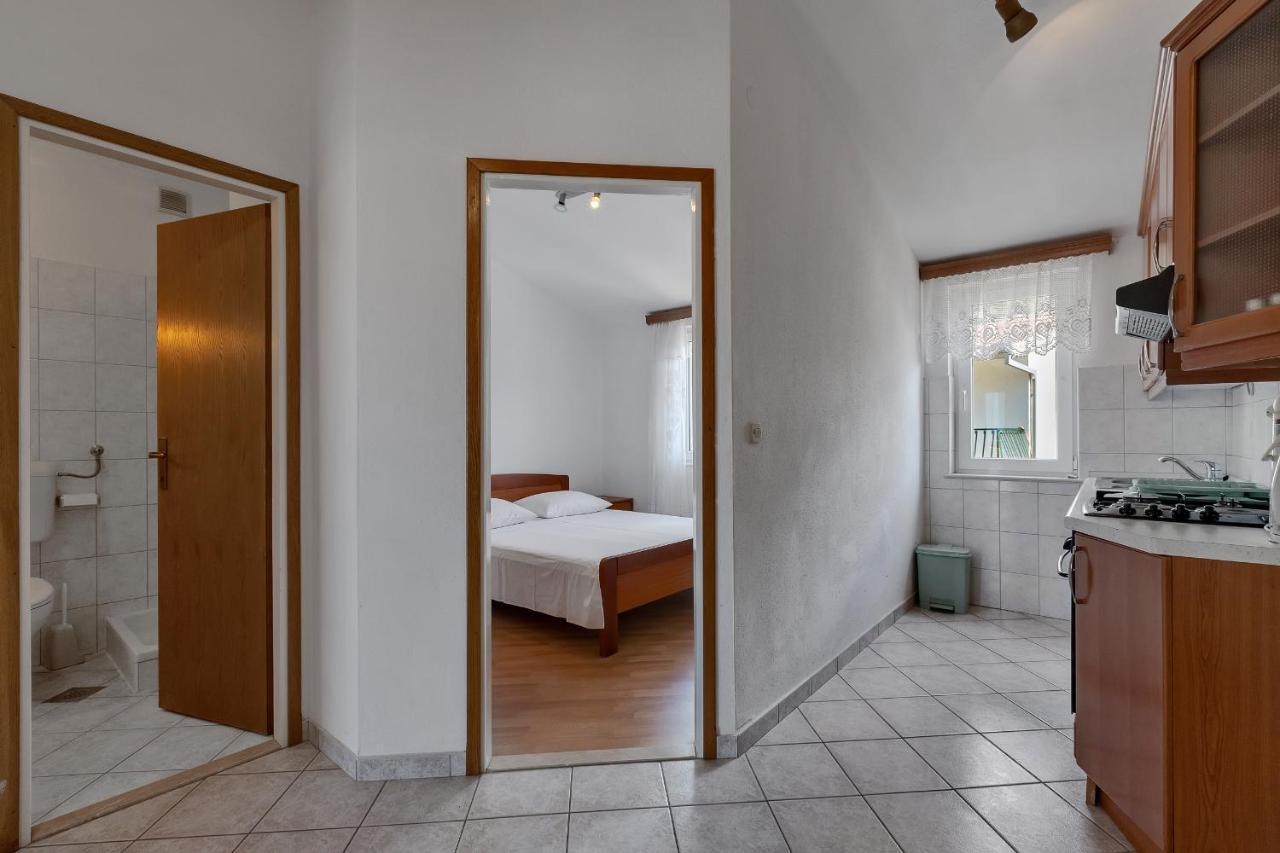 אומיס Apartments Tihomir Musac מראה חיצוני תמונה