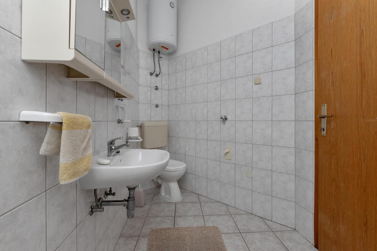אומיס Apartments Tihomir Musac מראה חיצוני תמונה