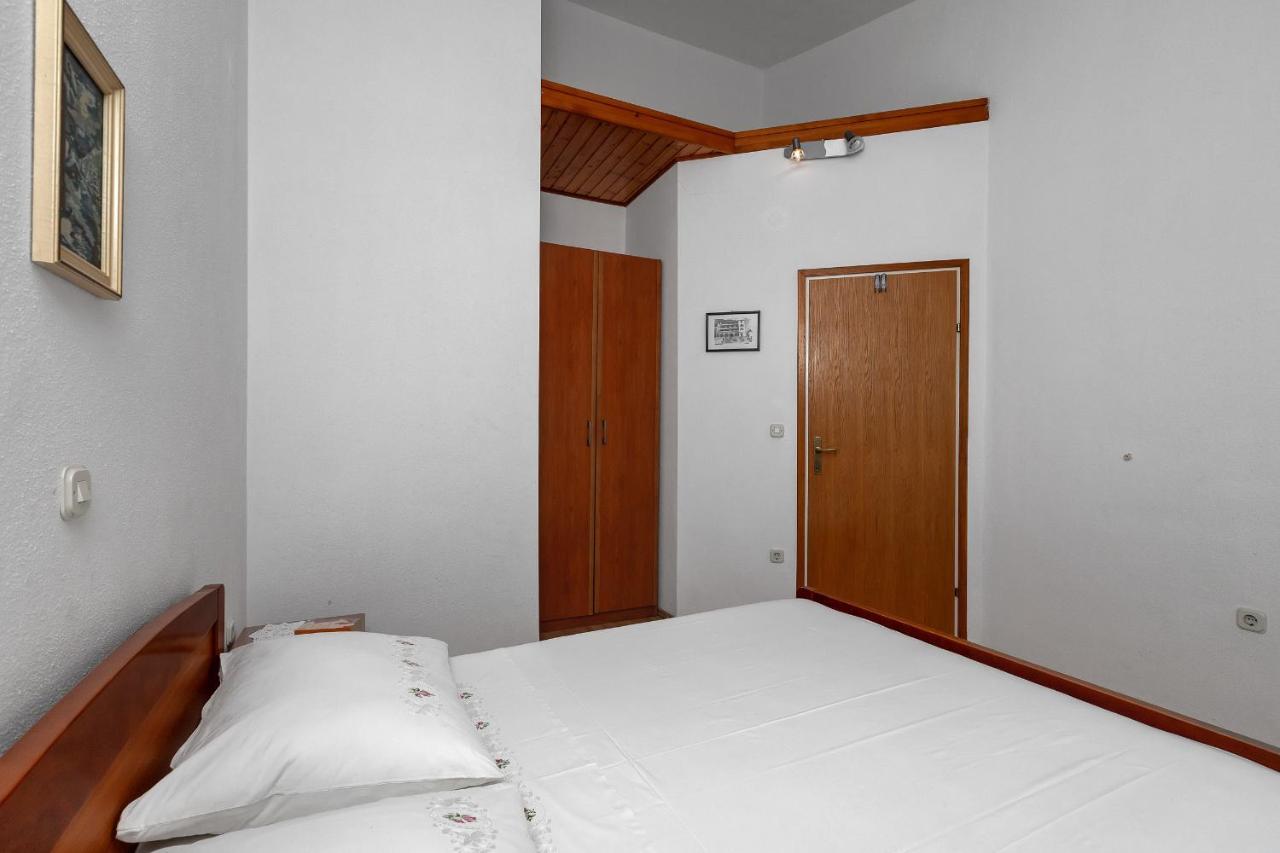 אומיס Apartments Tihomir Musac מראה חיצוני תמונה