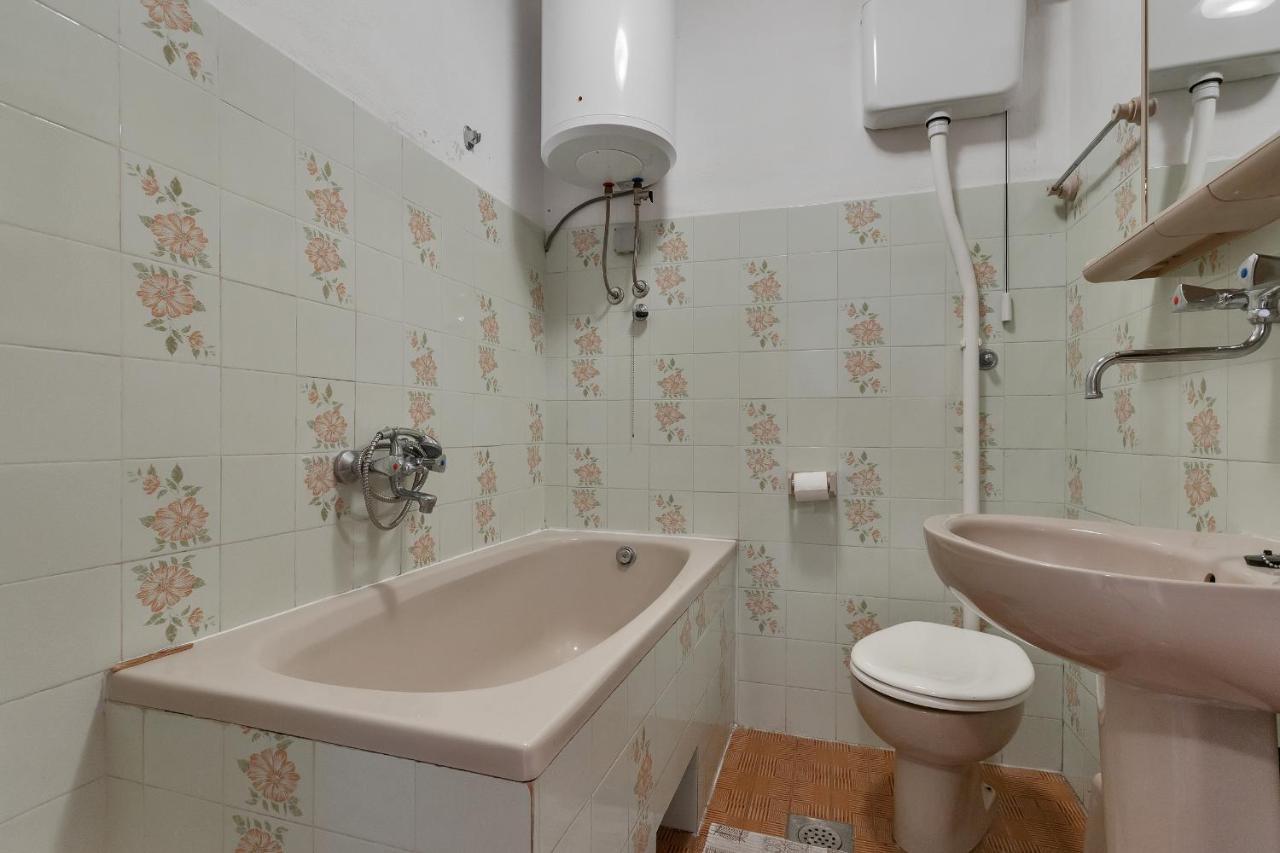 אומיס Apartments Tihomir Musac מראה חיצוני תמונה