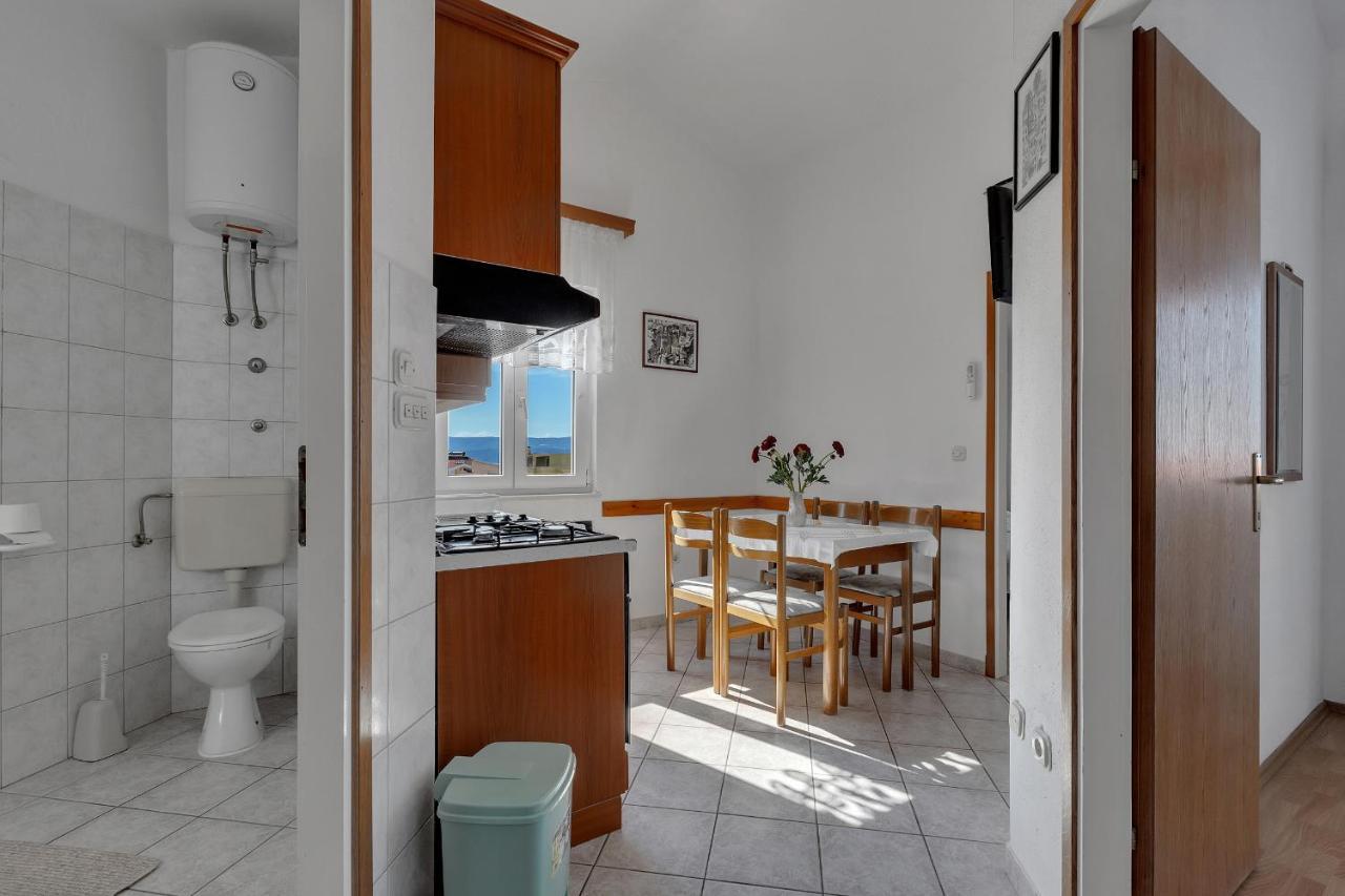 אומיס Apartments Tihomir Musac מראה חיצוני תמונה